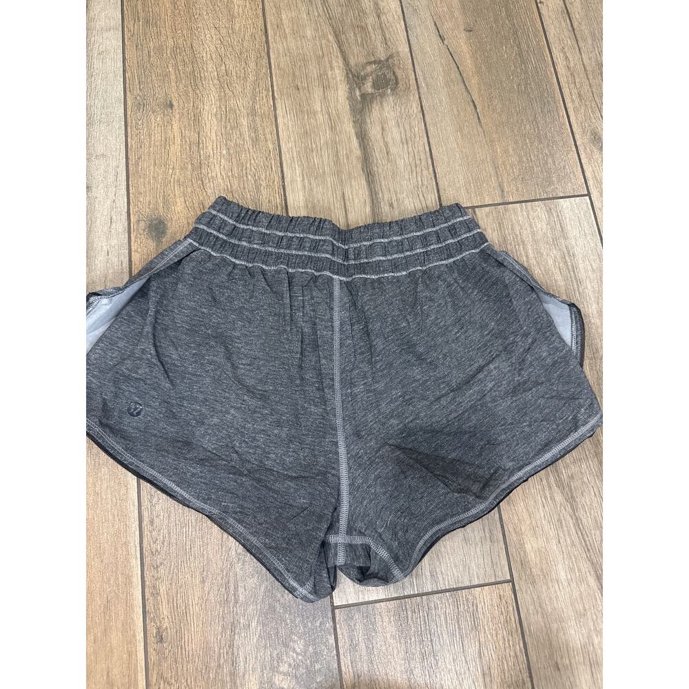 Lululemon Run Shorts Heathered Gray Size 4